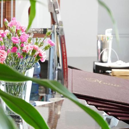 Restauracja Kargul Noclegi Łęczyca エクステリア 写真